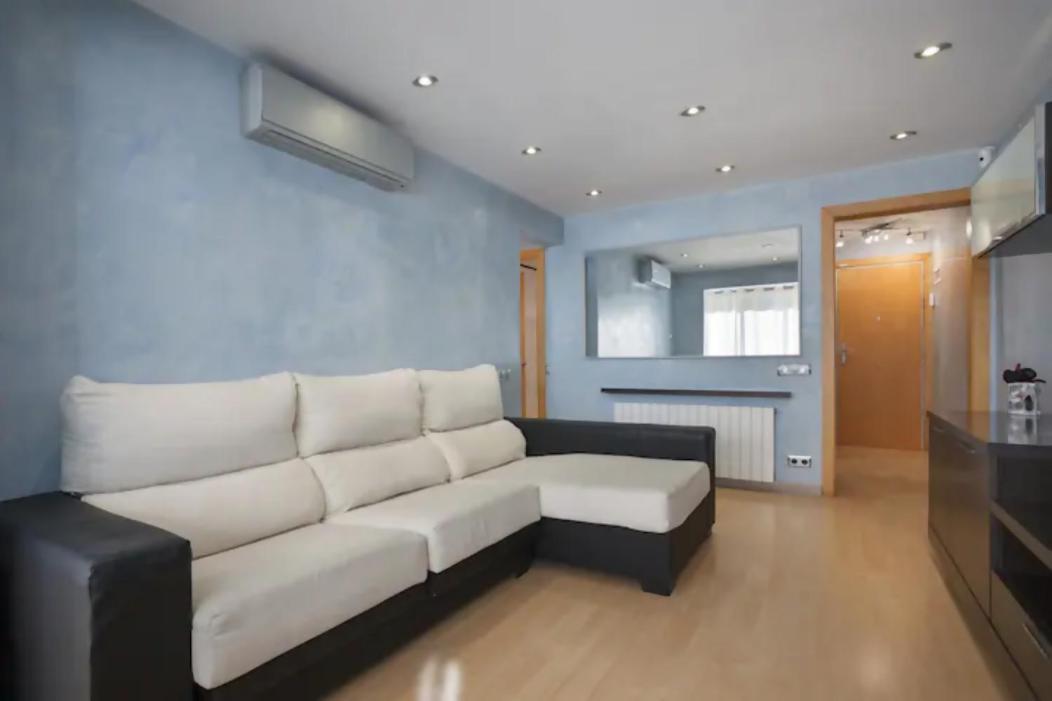 Apartamento Playa Con Piscina Parking Y 2 Habitac Castelldefels Kültér fotó